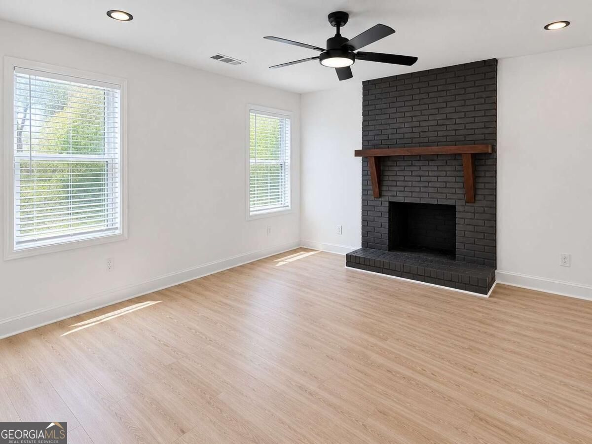 166 Burbank Drive Nw Property Photo 14