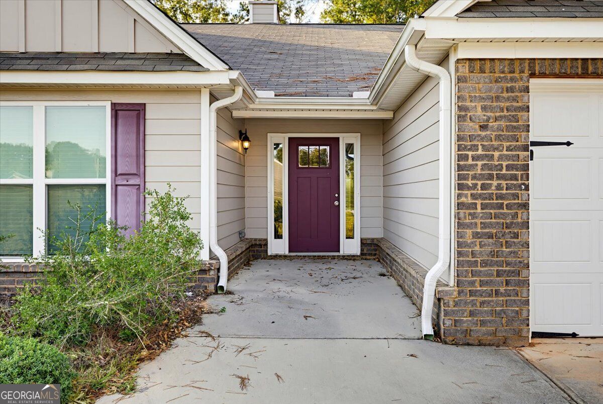 24 Windrow Trail Property Photo 4