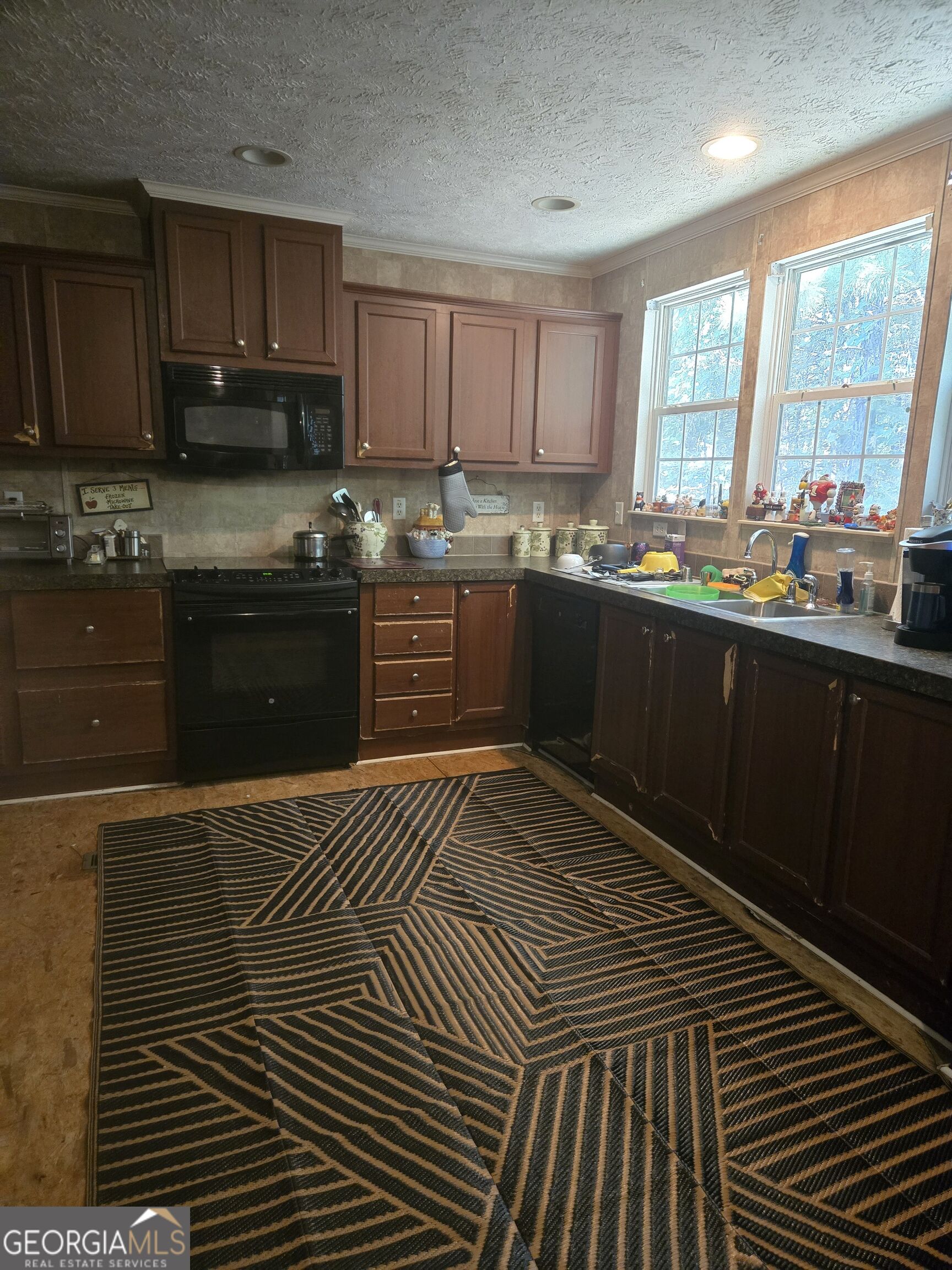 227 Cherokee Forest Park Drive Property Photo 6