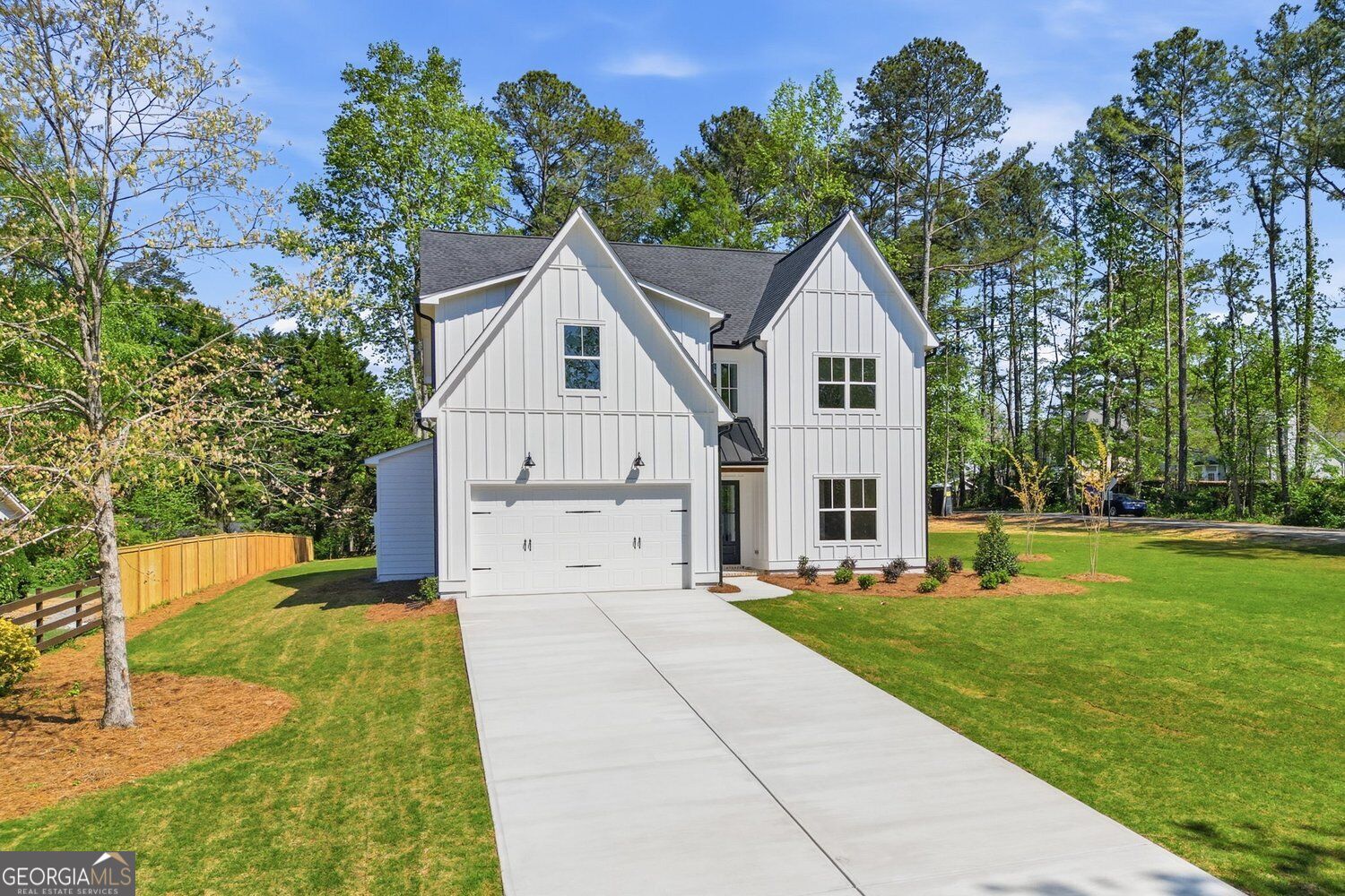 2487 Sims Drive Ne Property Photo 1