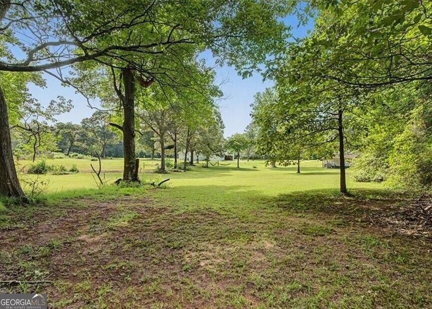 7020 Post Road Property Photo 3