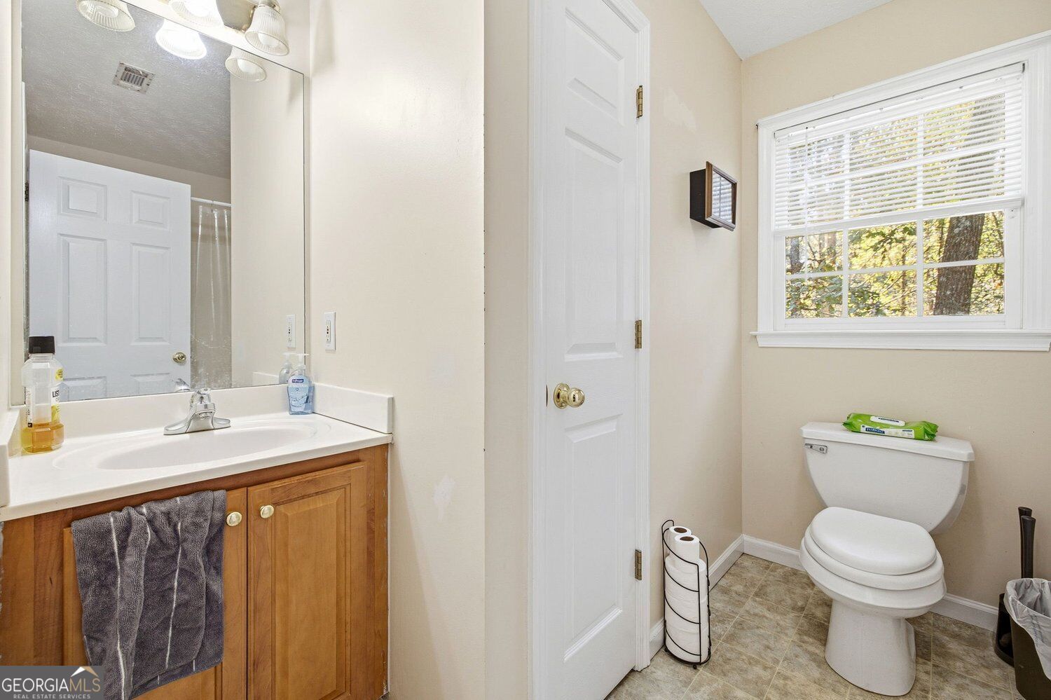 355 Royal Oaks Lane Property Photo 21