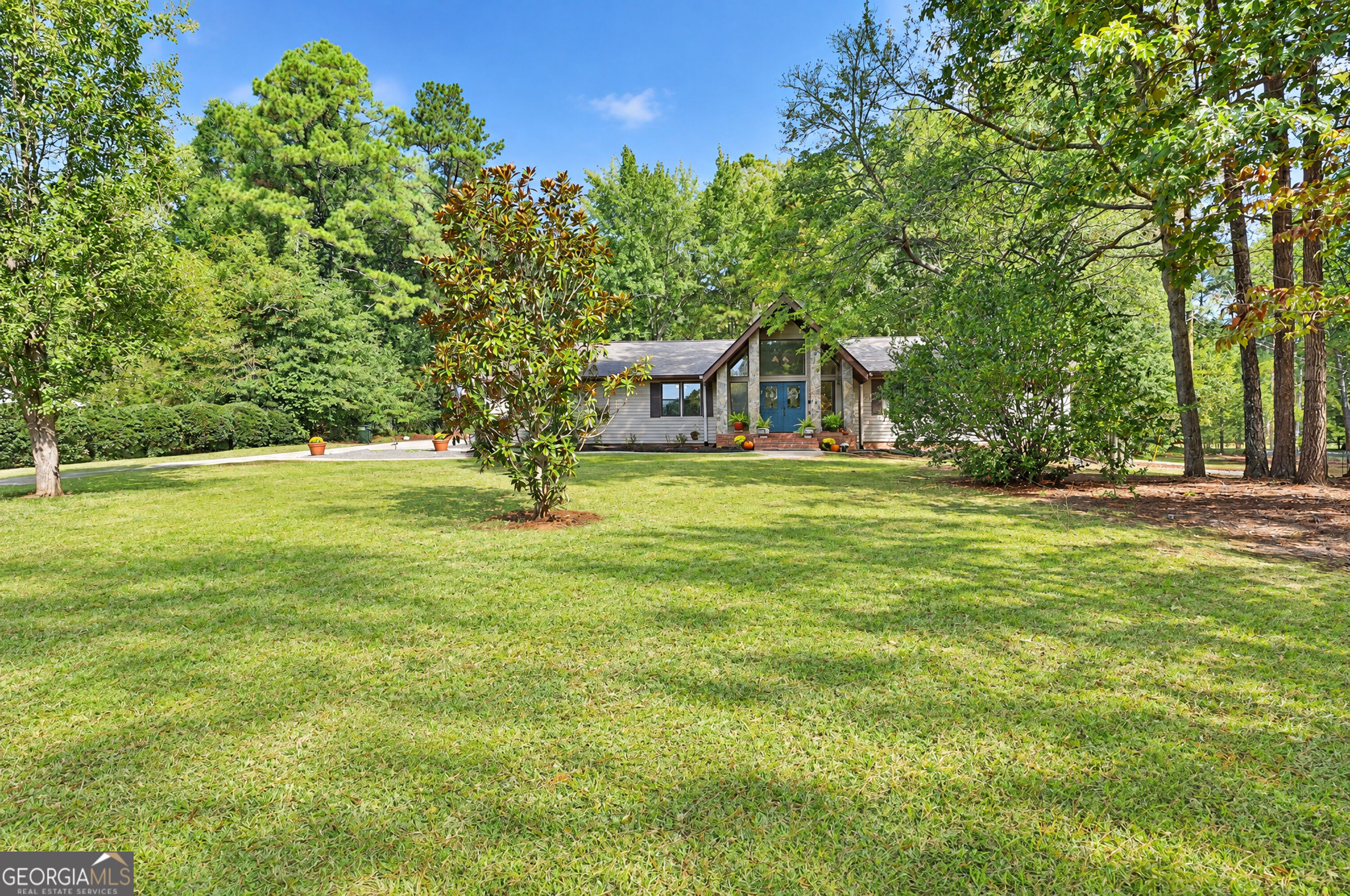513 Avalon Drive Property Photo 4