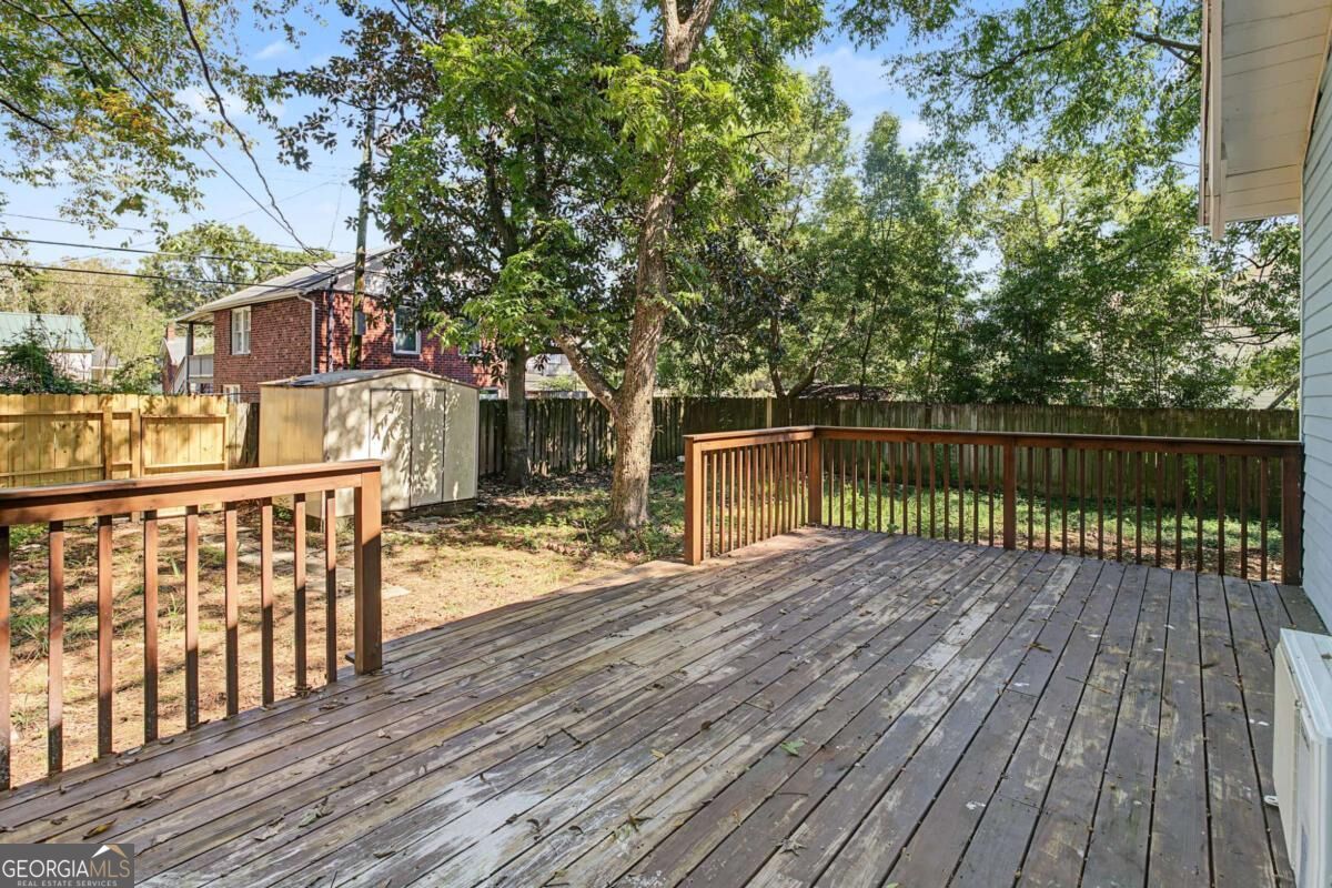 812 E 33rd Street Property Photo 22