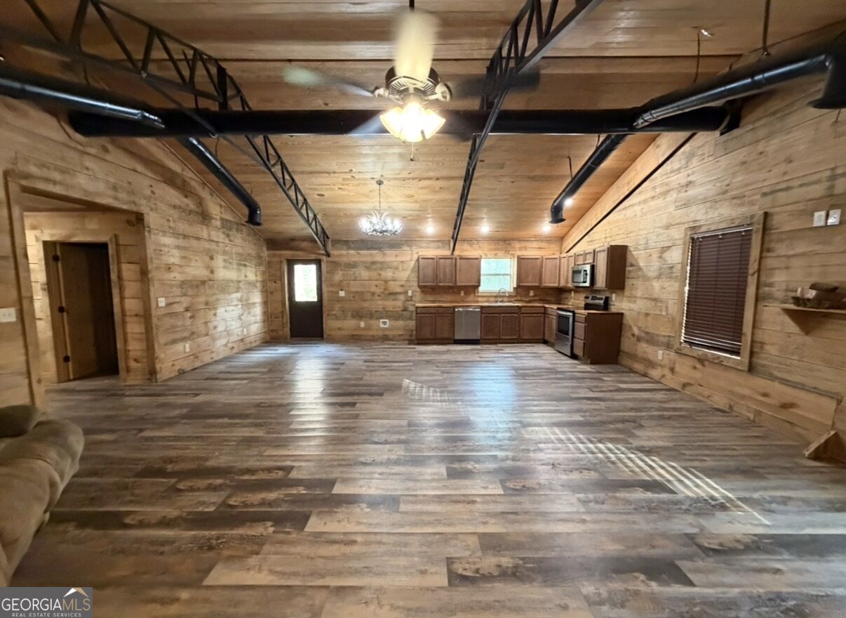 1441 Highway 36 E Property Photo 8