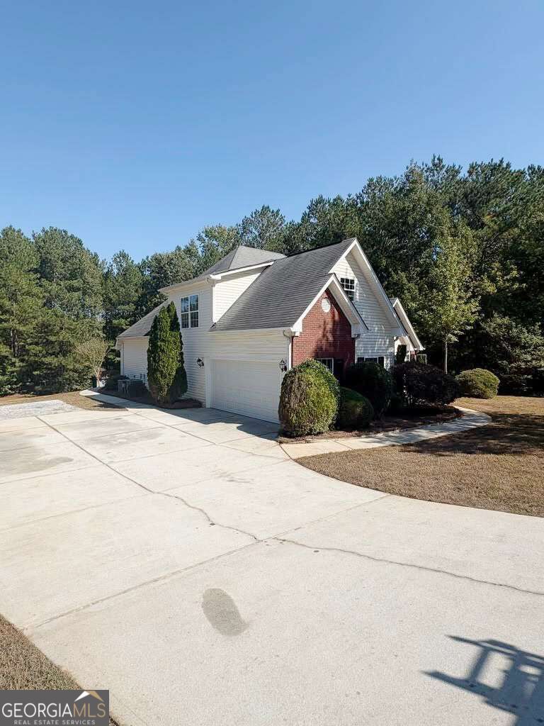 10 Clarion Court Property Photo 2
