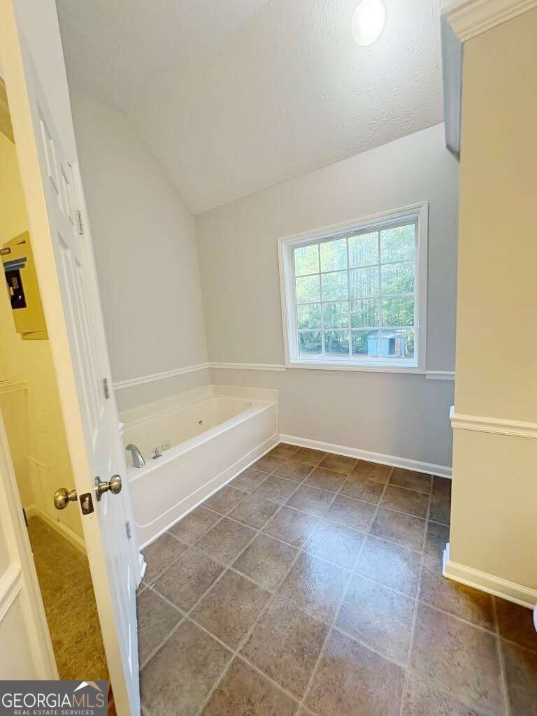 10 Clarion Court Property Photo 14