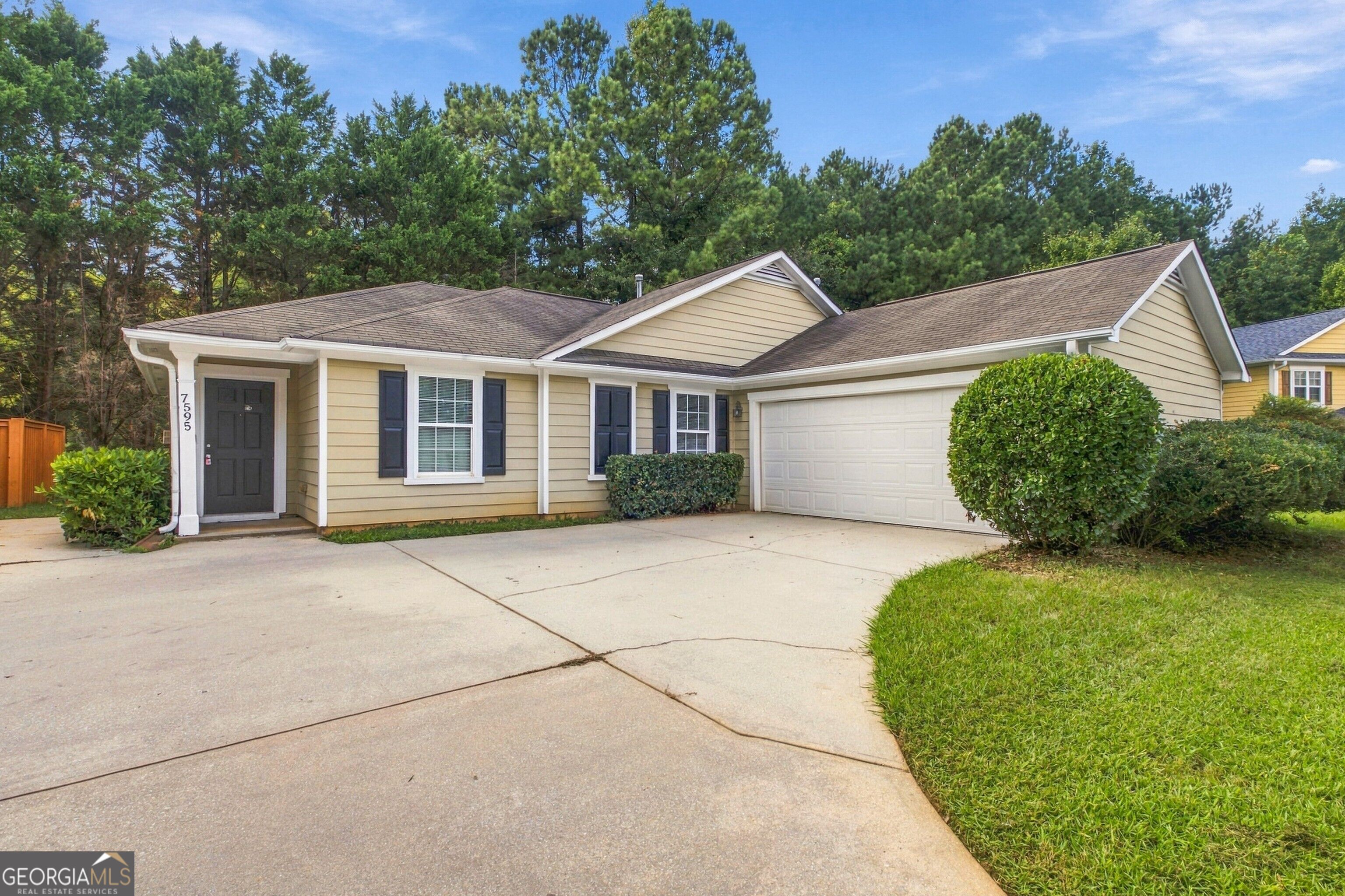 7595 Waverly Loop Property Photo 1
