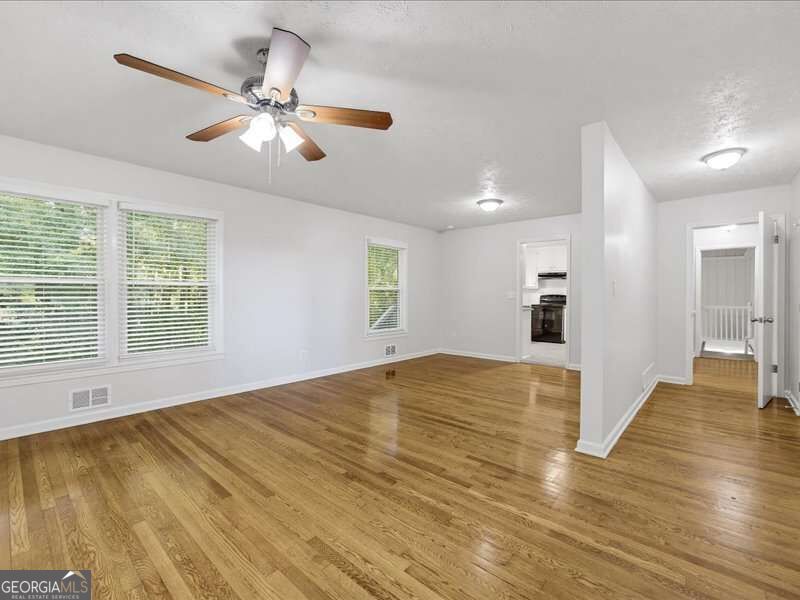 2033 Brannon Drive Property Photo 2