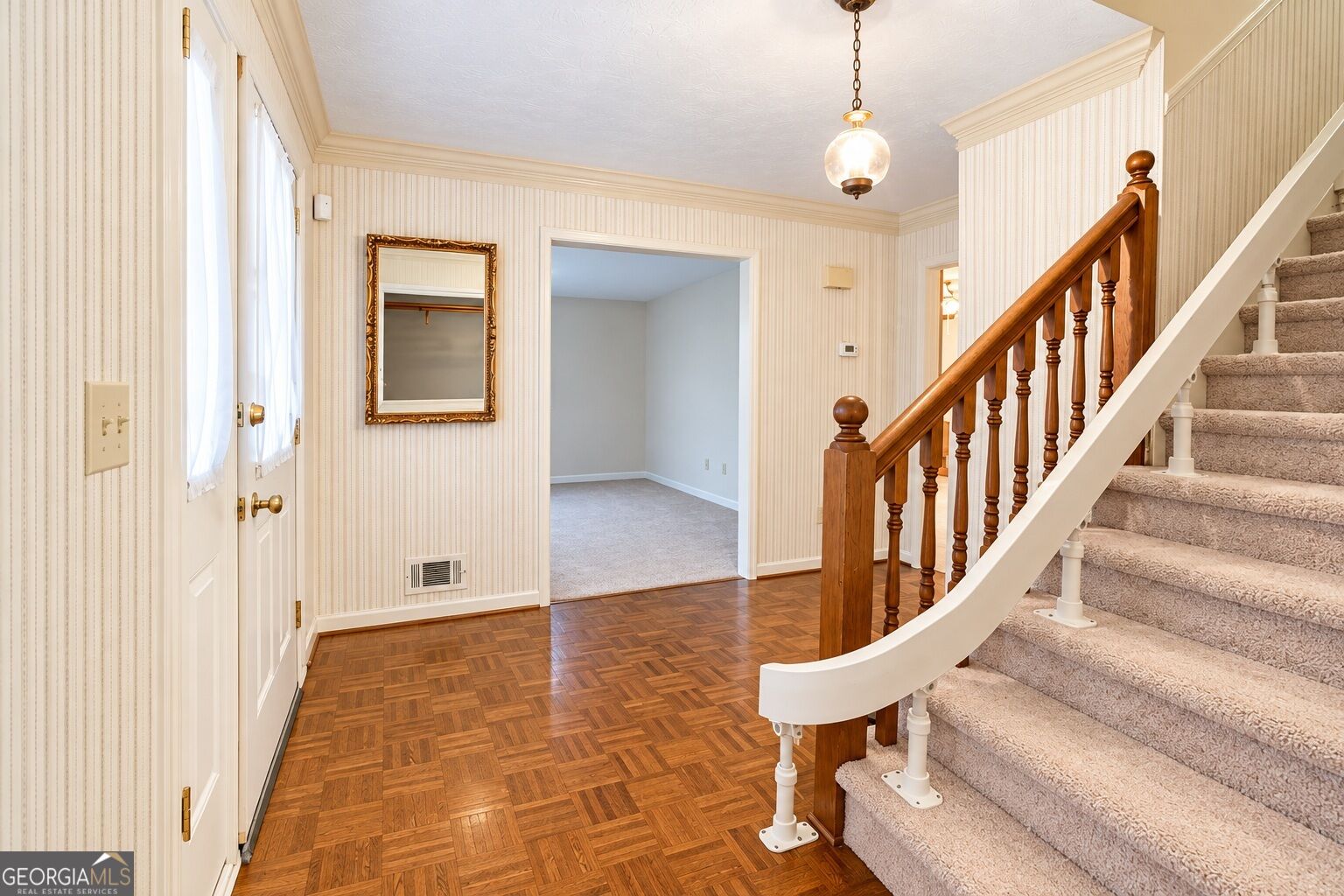 4472 Woodland Forest Drive Property Photo 5