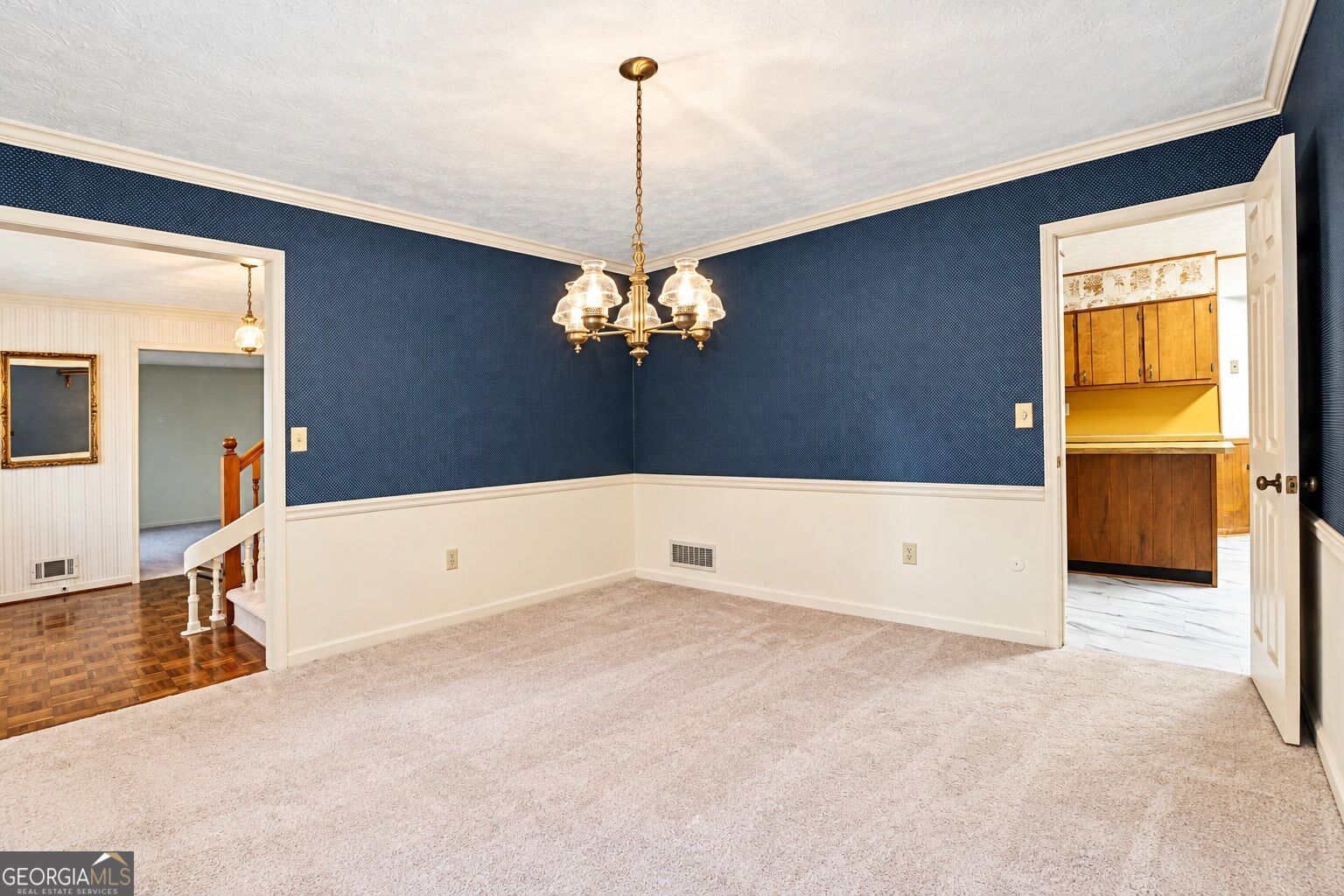 4472 Woodland Forest Drive Property Photo 10
