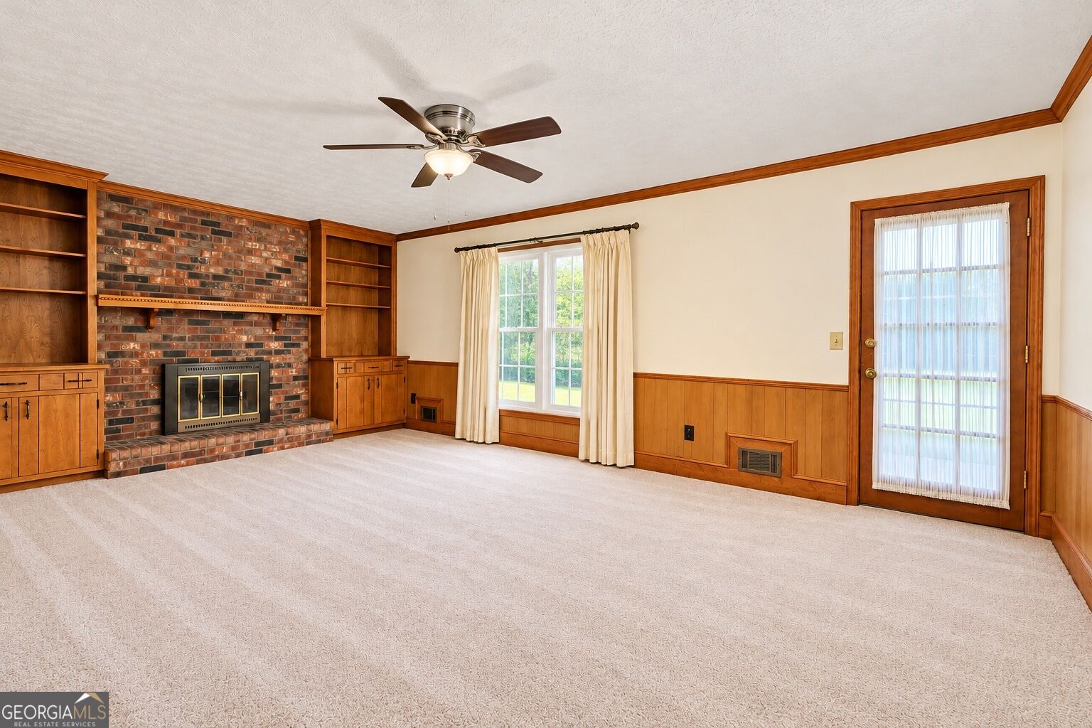 4472 Woodland Forest Drive Property Photo 18