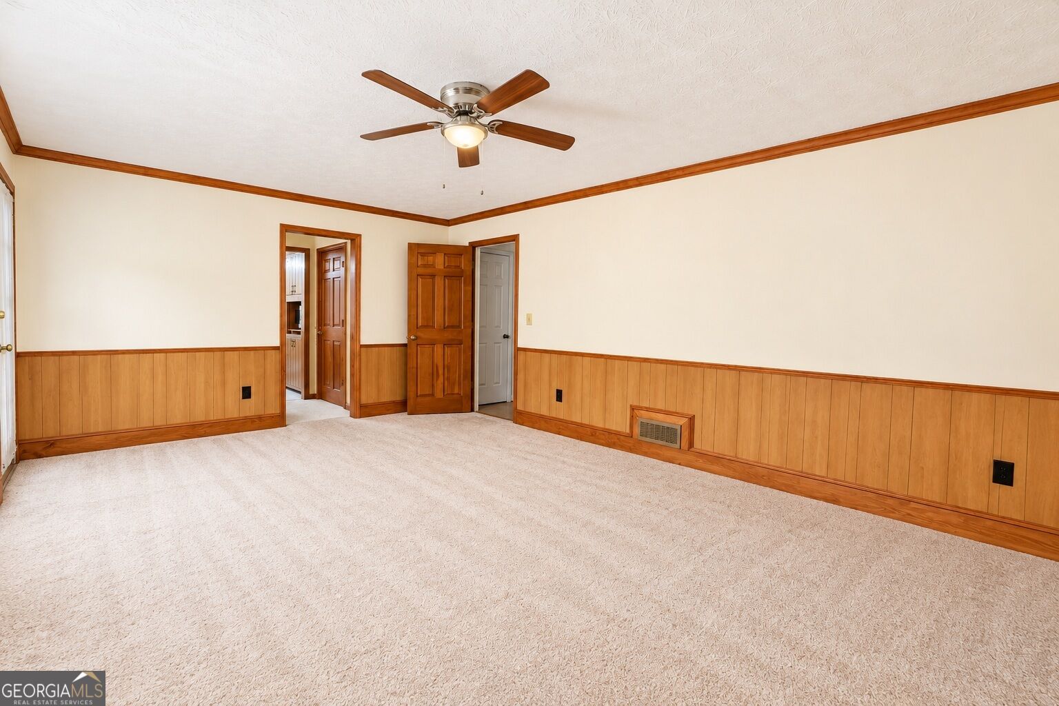 4472 Woodland Forest Drive Property Photo 19