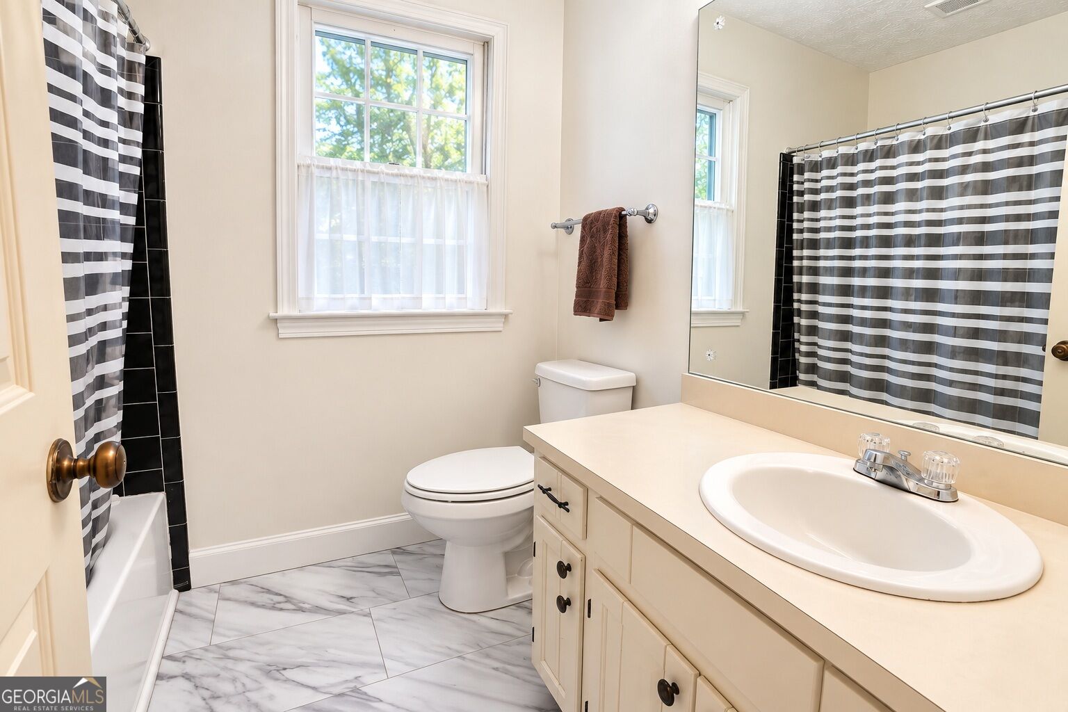 4472 Woodland Forest Drive Property Photo 26
