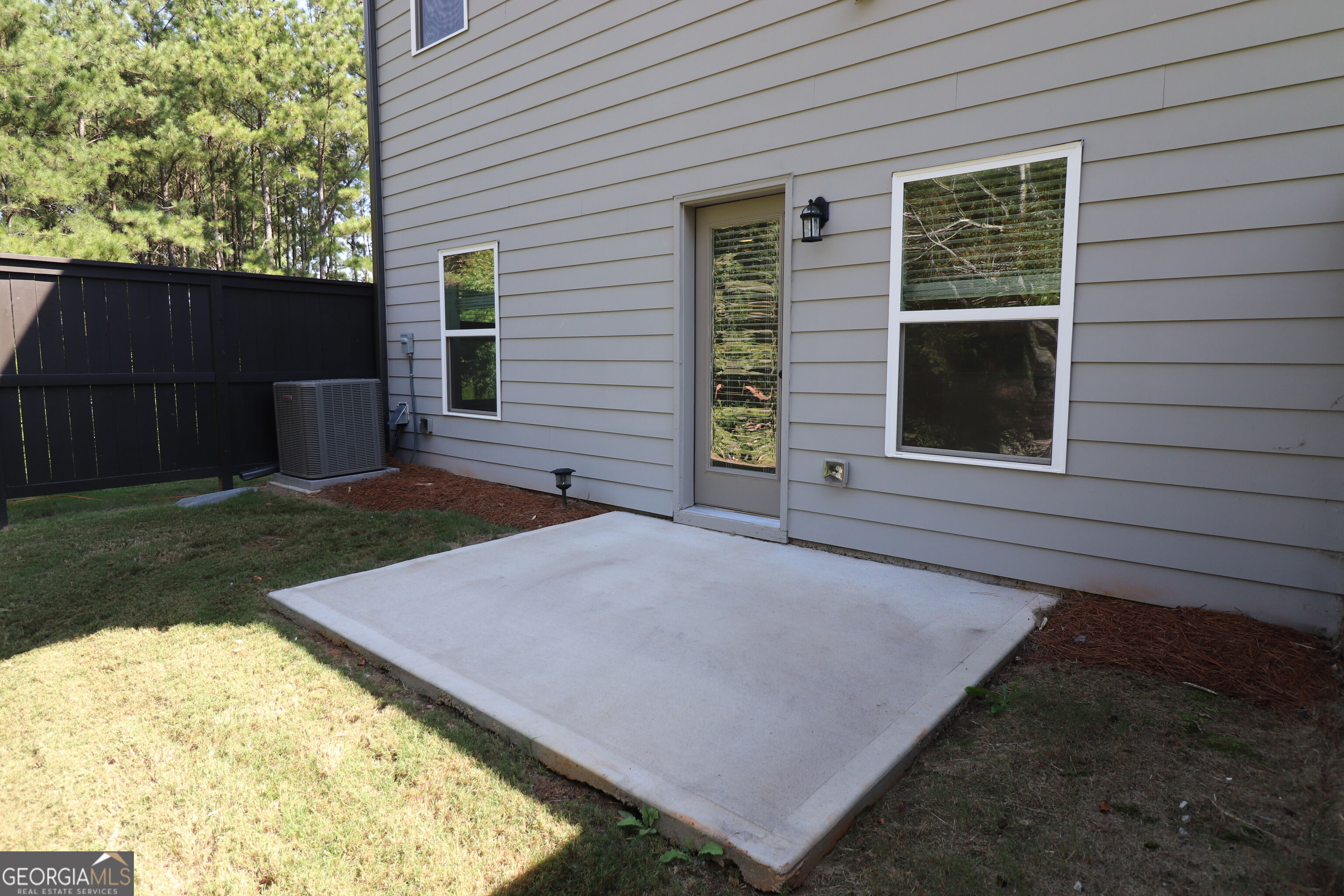6645 Wyndale Drive Property Photo 3