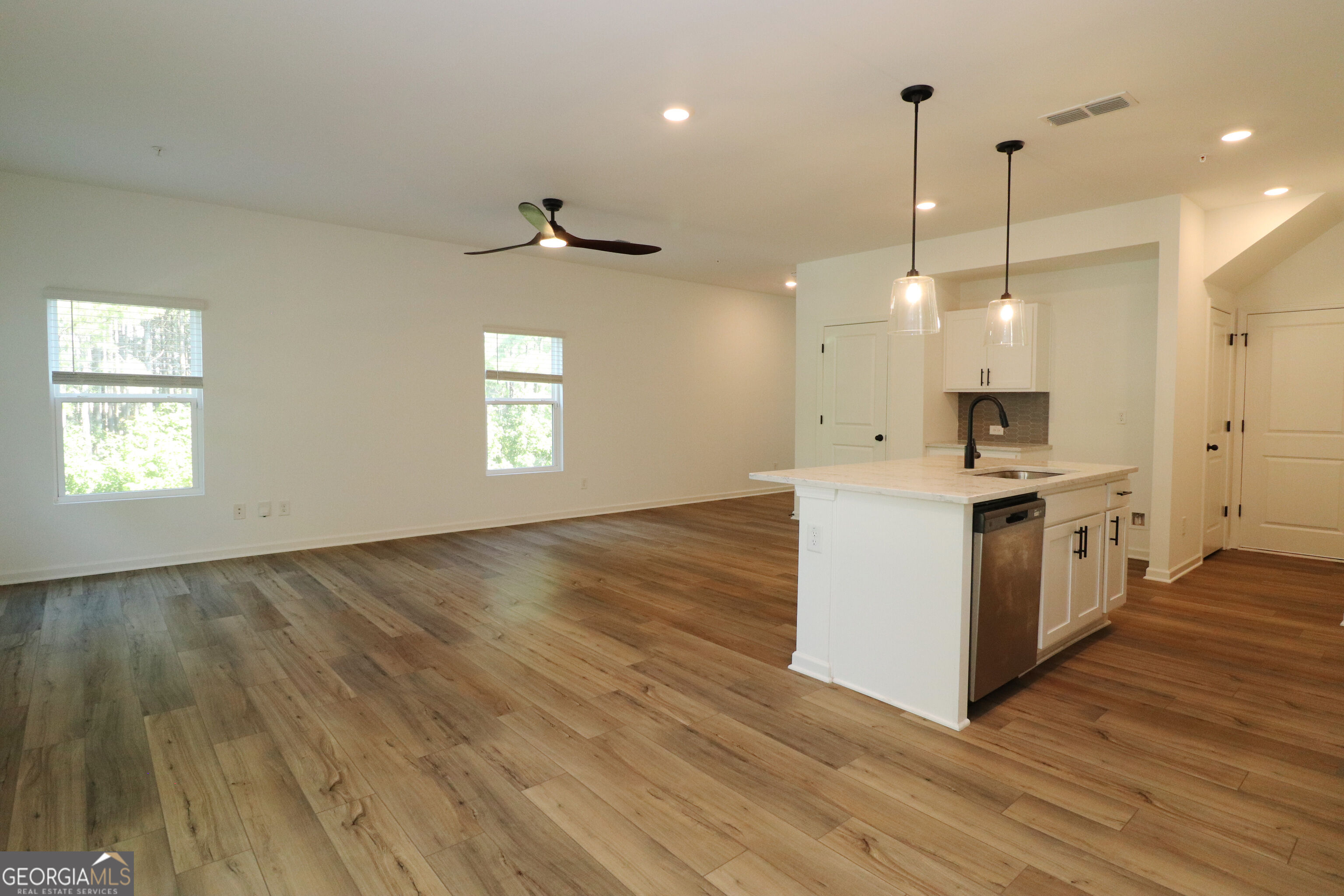 6645 Wyndale Drive Property Photo 11