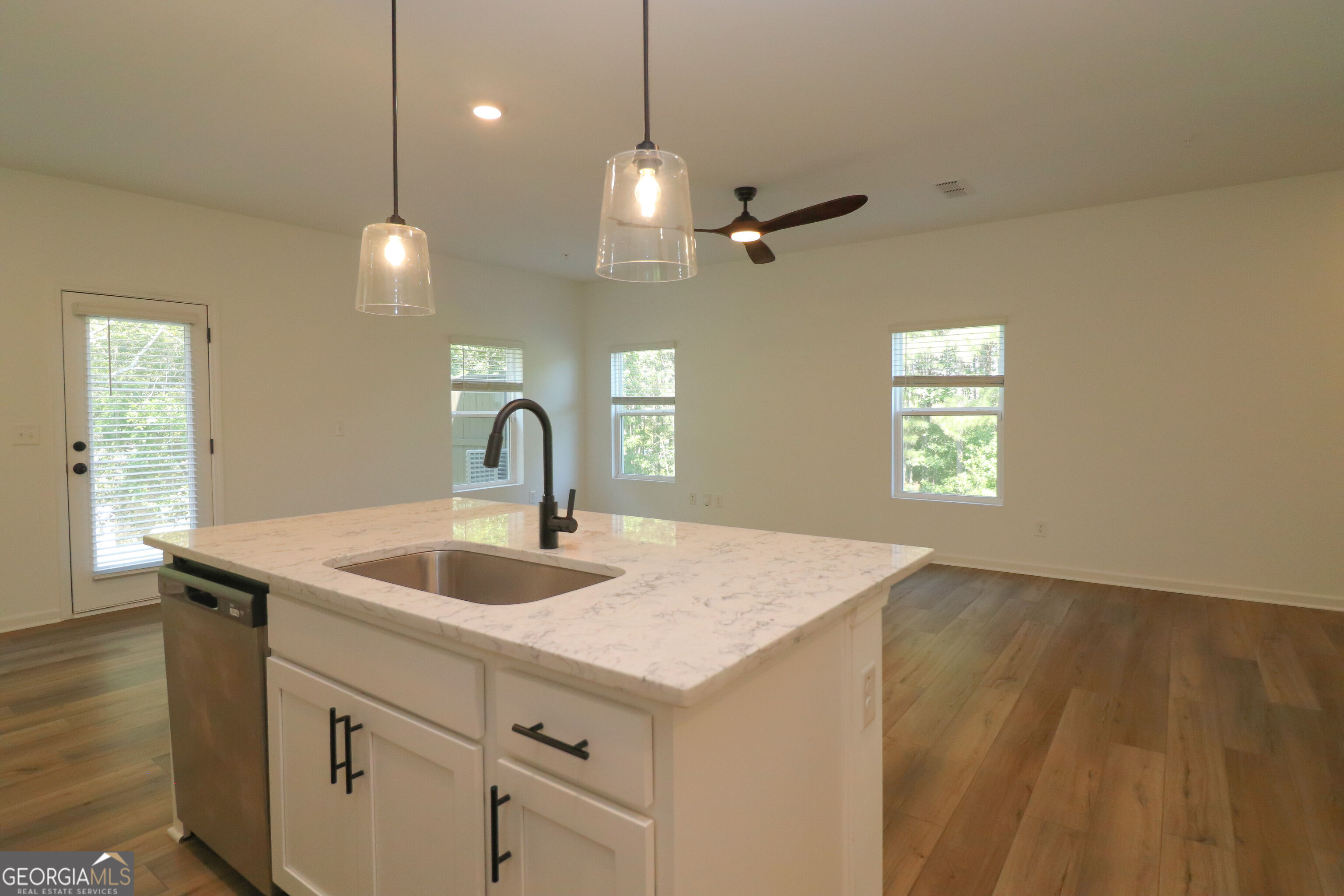 6645 Wyndale Drive Property Photo 12