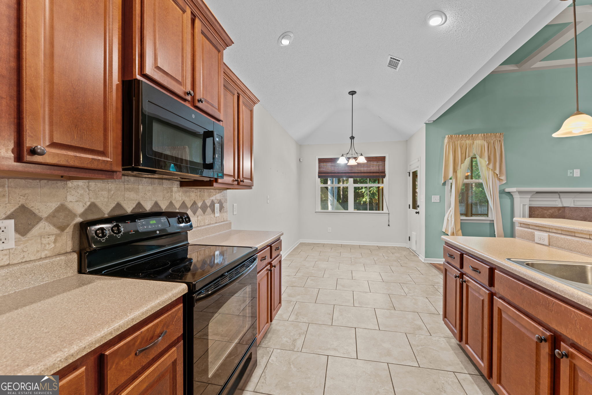 205 Edgarton Way Property Photo 15