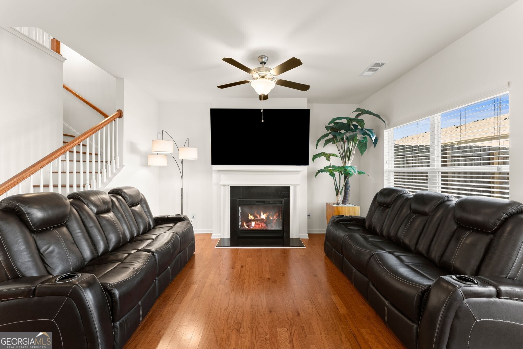 5152 Madeline Place Property Photo 11