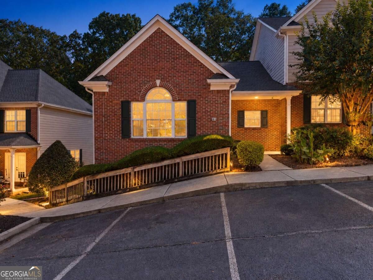 2075 Pine Tree Drive # B1 Property Photo 19