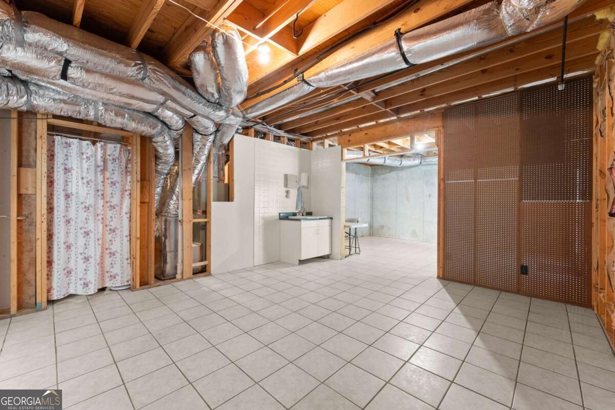 2075 Pine Tree Drive # B1 Property Photo 47