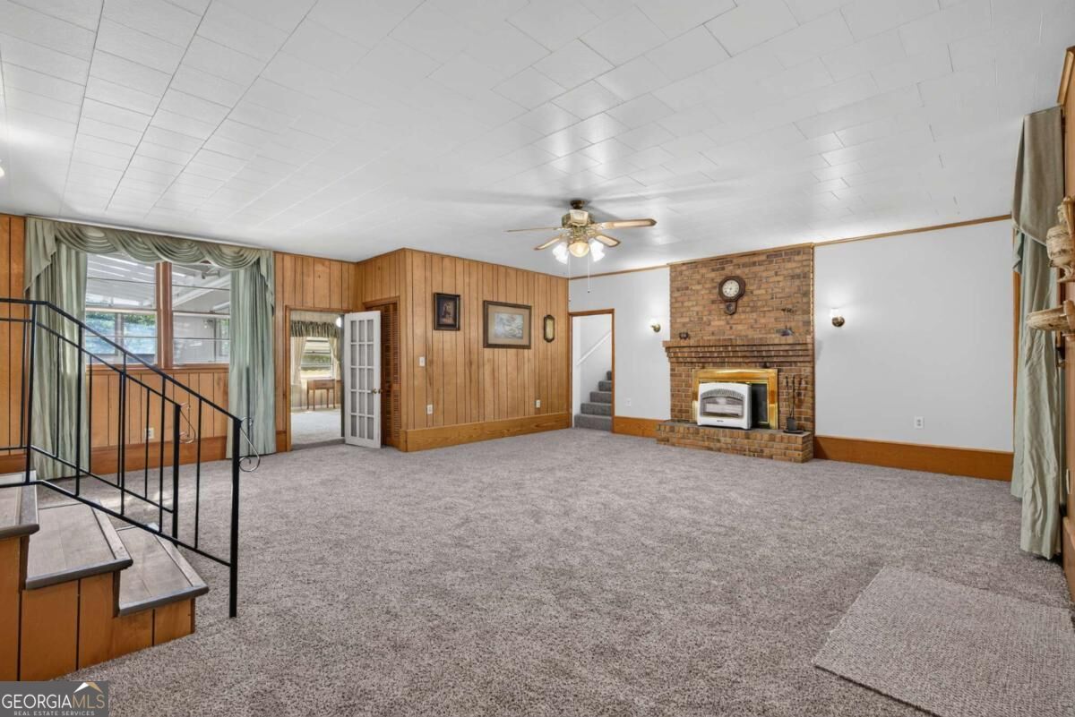 1536 W Oak Drive Property Photo 8