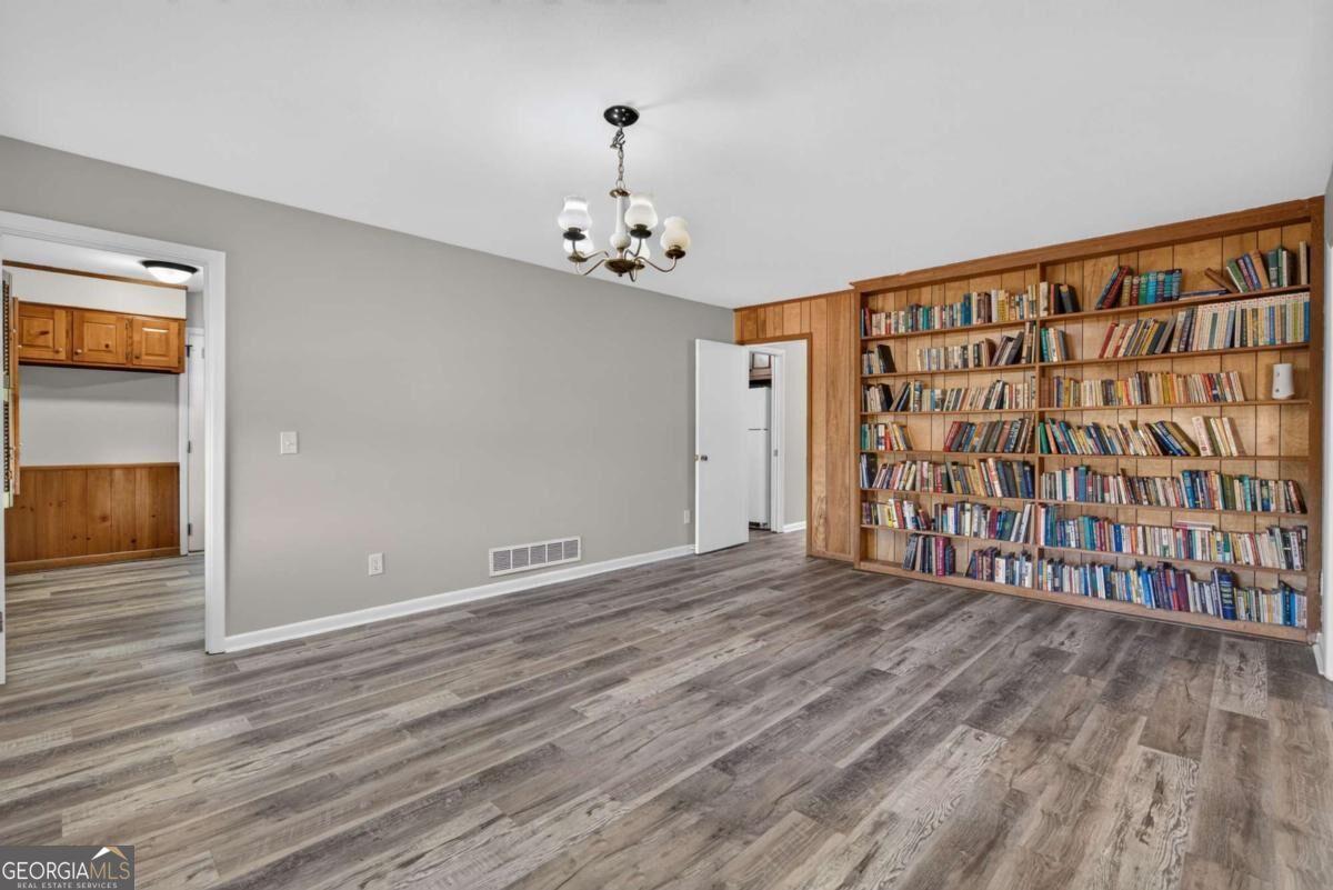 1536 W Oak Drive Property Photo 13