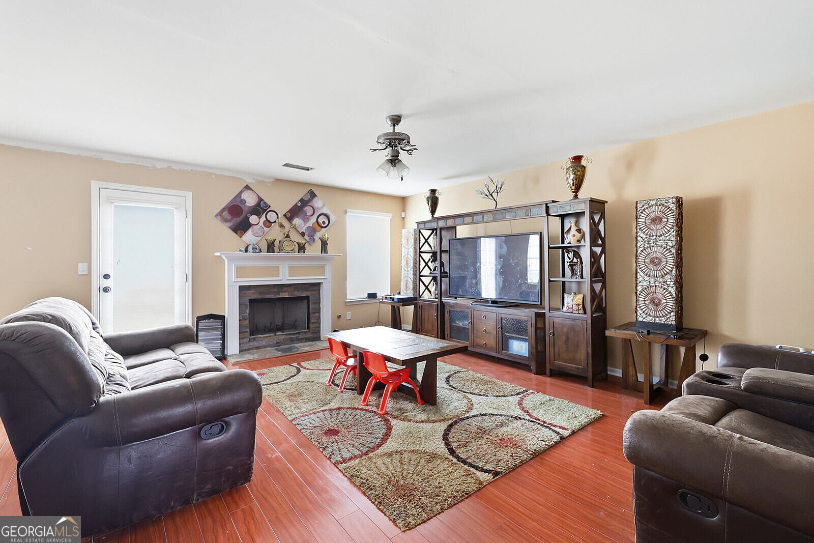 7562 Bowhead Court Property Photo 6