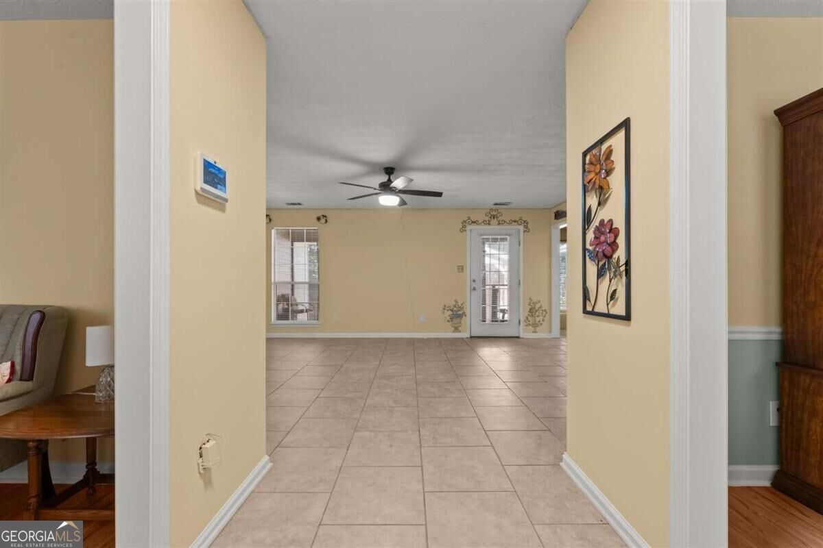 2950 Wildrose Court Property Photo 4