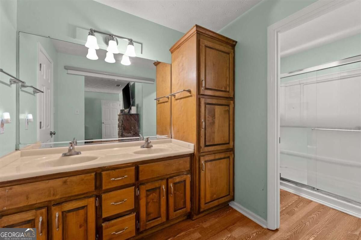 2950 Wildrose Court Property Photo 16