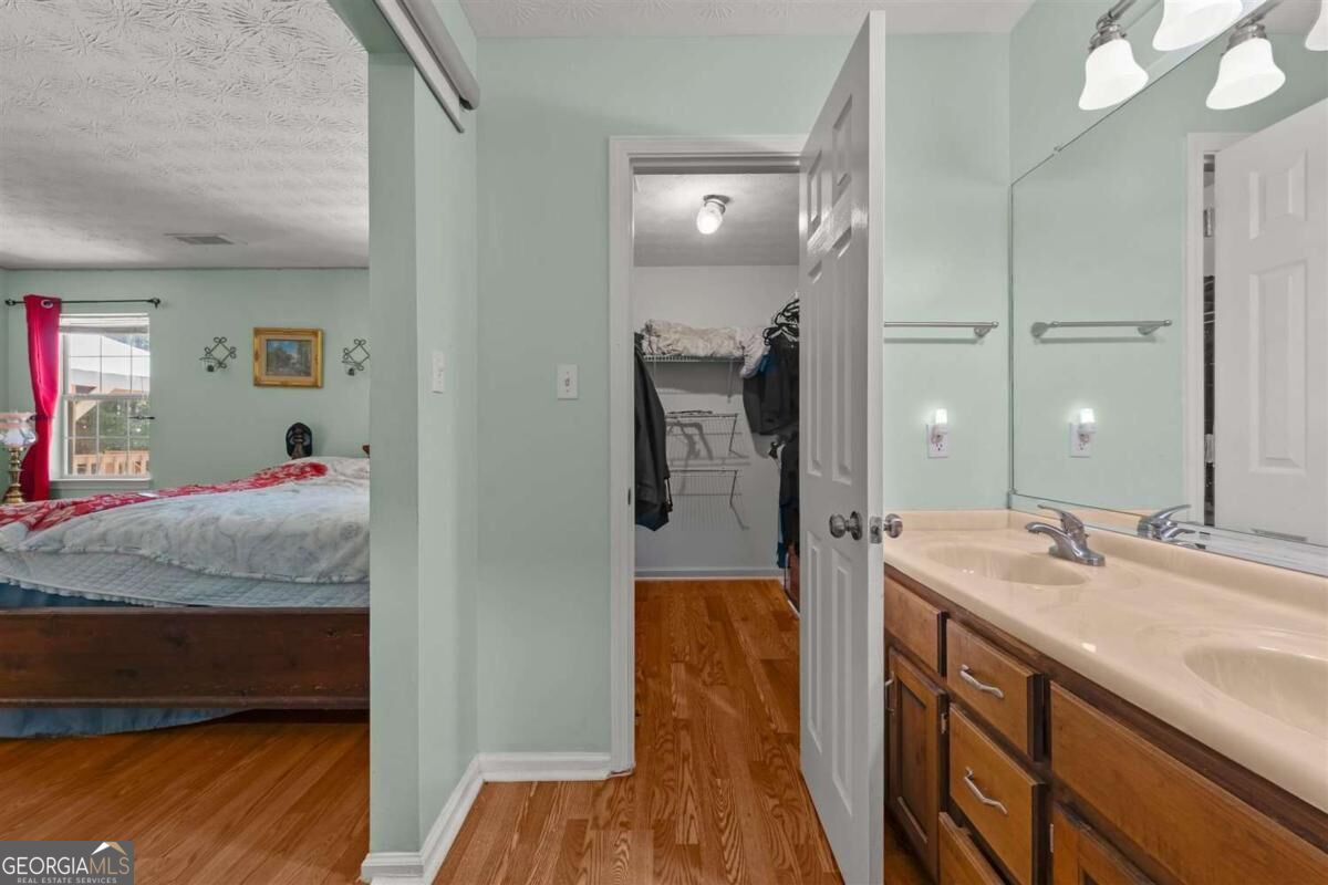 2950 Wildrose Court Property Photo 18