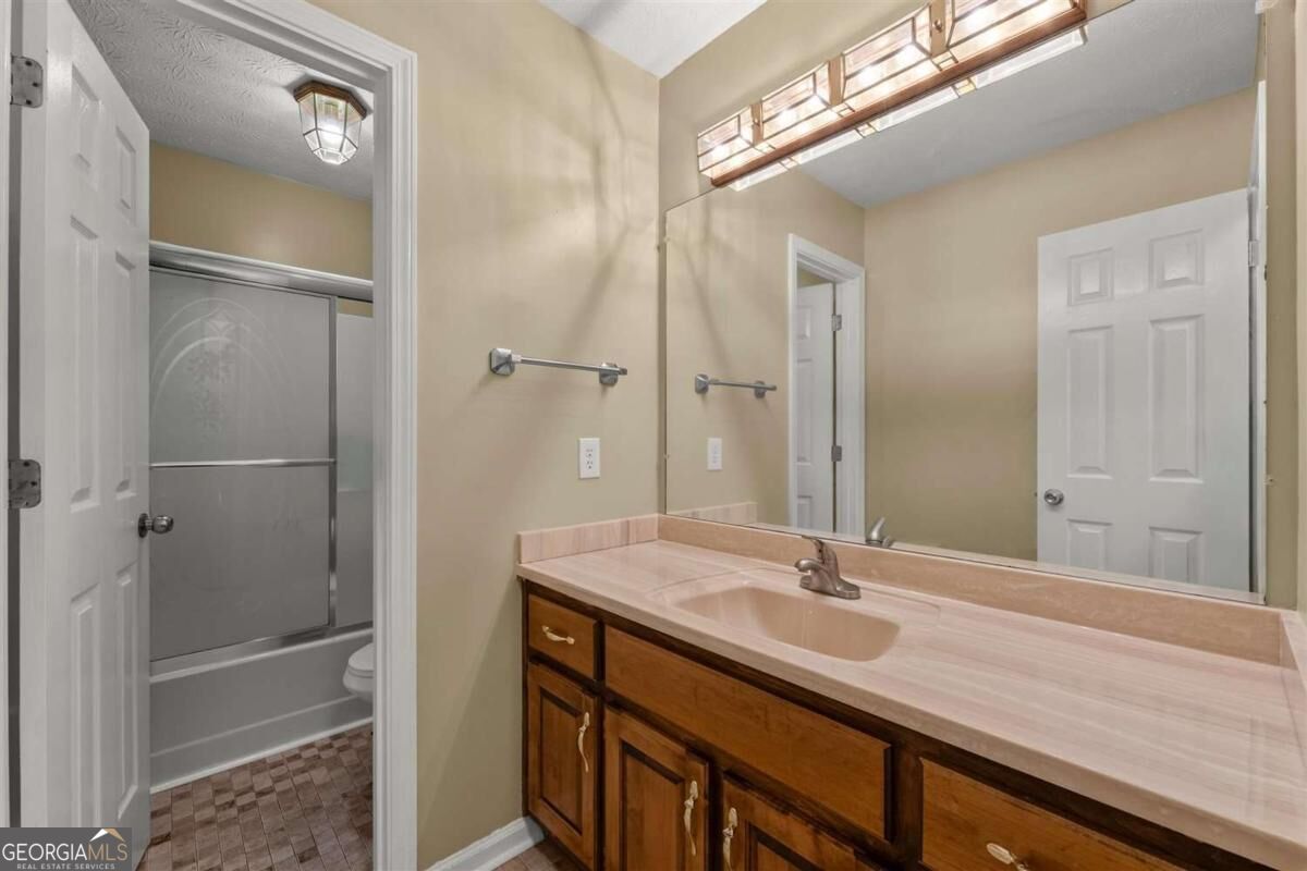 2950 Wildrose Court Property Photo 24