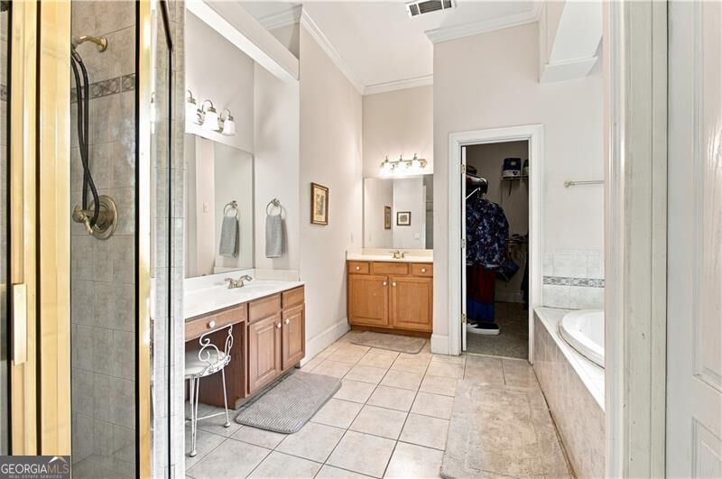 2195 Misty Oaks Drive Property Photo 11