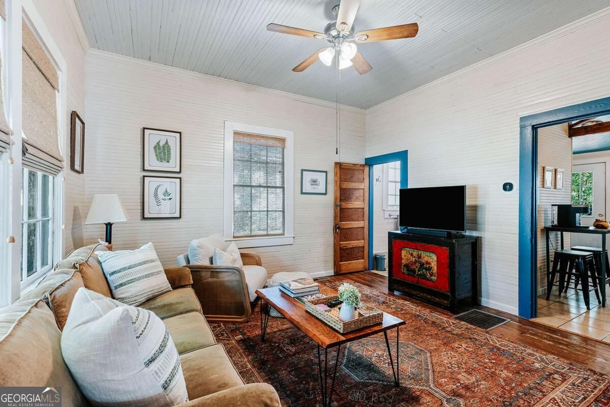 186 First Street Property Photo 11