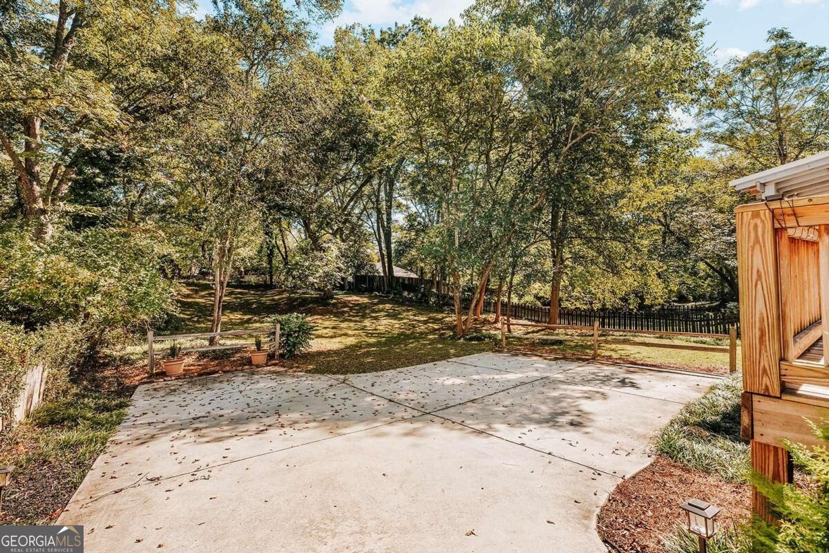 186 First Street Property Photo 27
