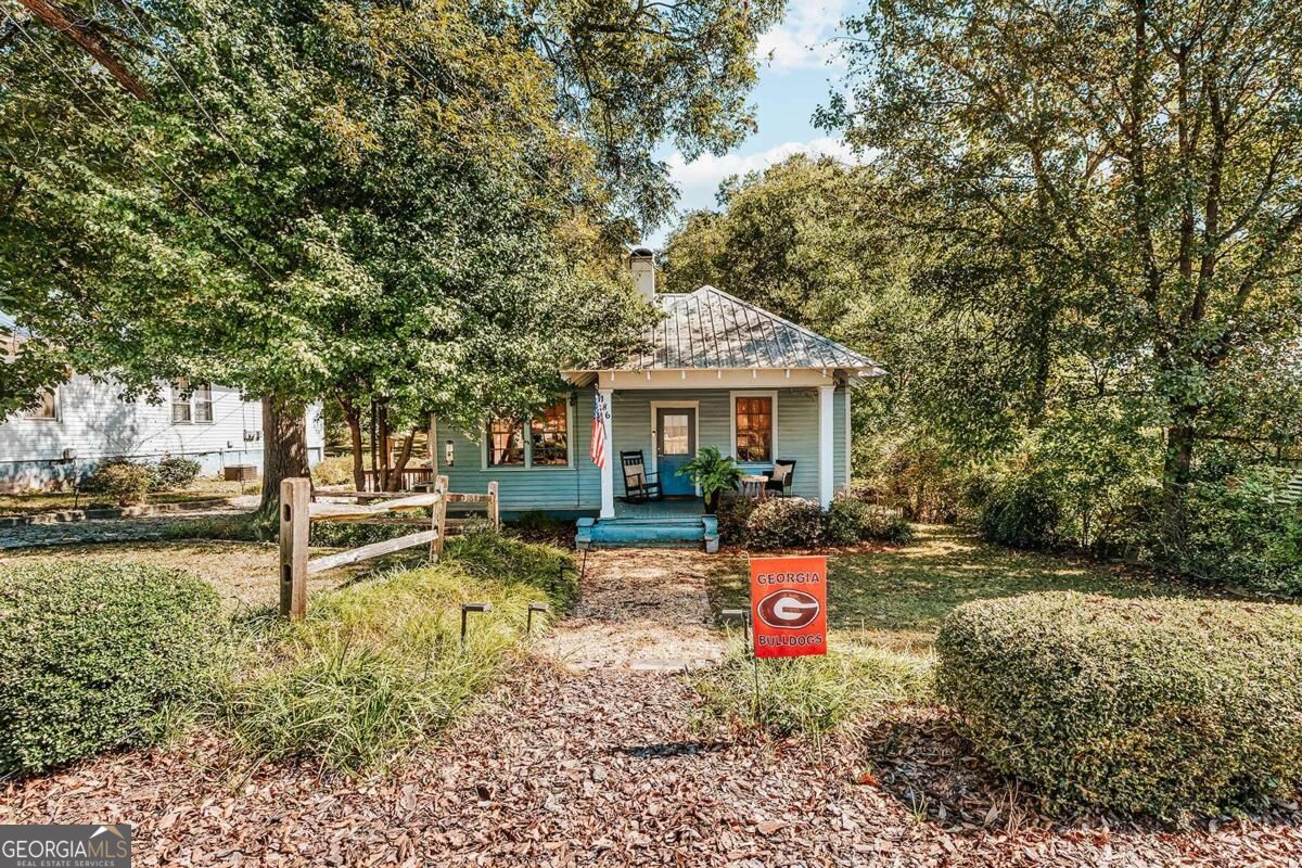 186 First Street Property Photo 31
