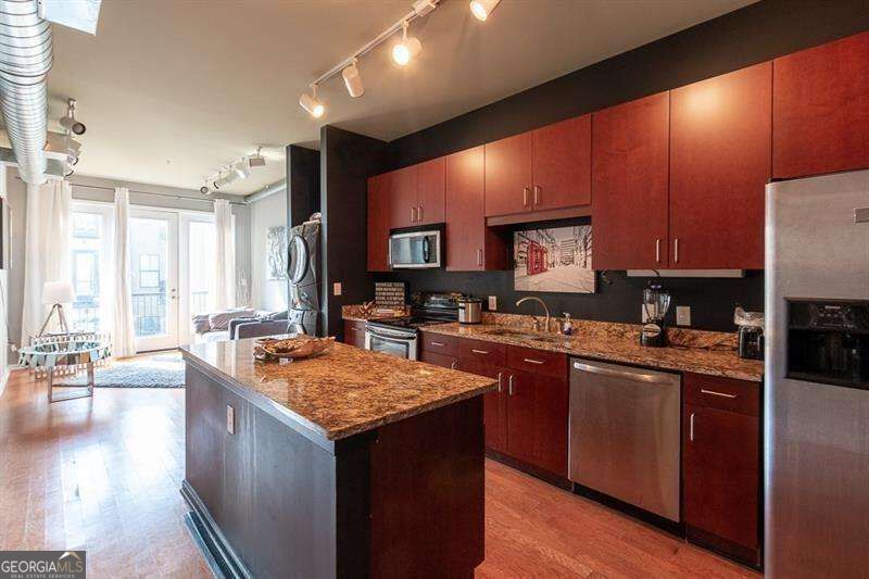 5300 Peachtree Road # 2110 Property Photo 4
