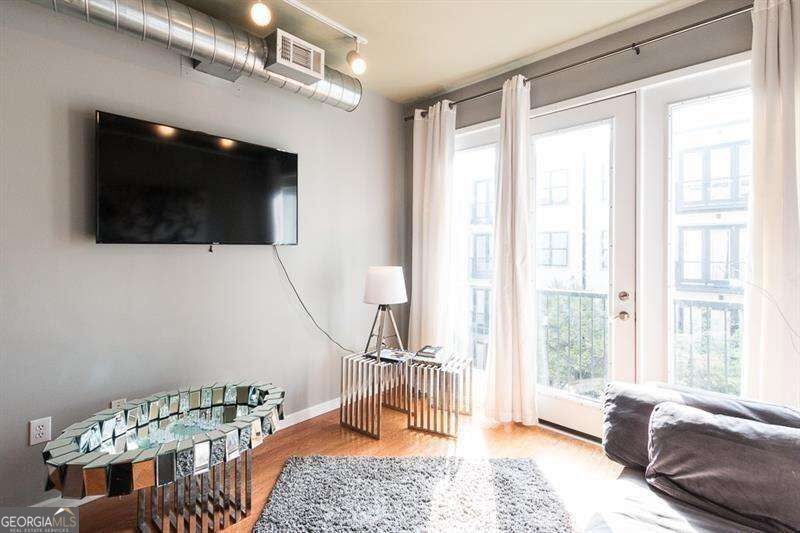 5300 Peachtree Road # 2110 Property Photo 6