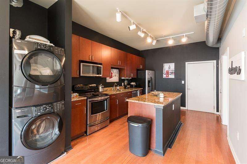 5300 Peachtree Road # 2110 Property Photo 8