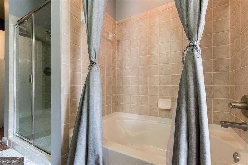 5300 Peachtree Road # 2110 Property Photo 21