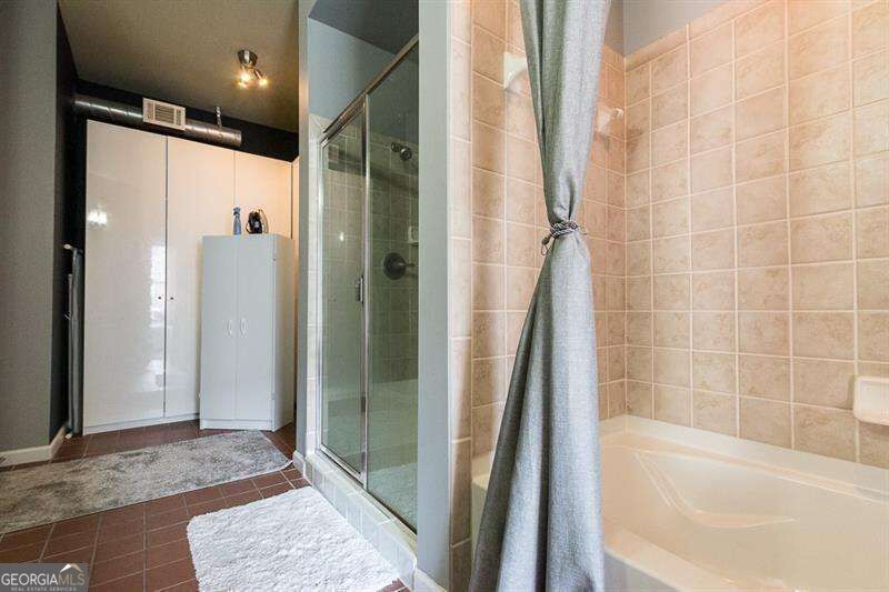 5300 Peachtree Road # 2110 Property Photo 22