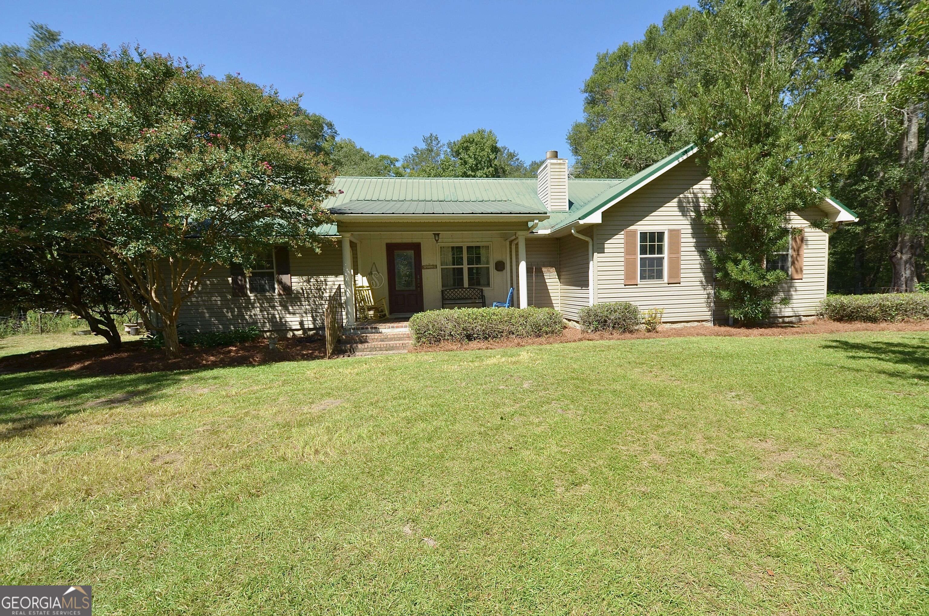2863 Plainfield Road Property Photo 1