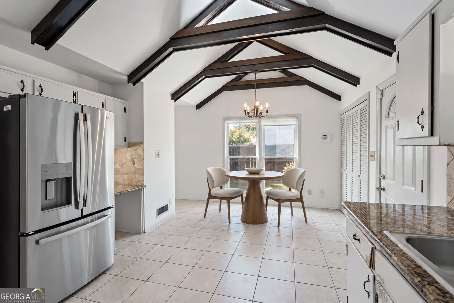 5063 Happy Hollow Road Property Photo 6