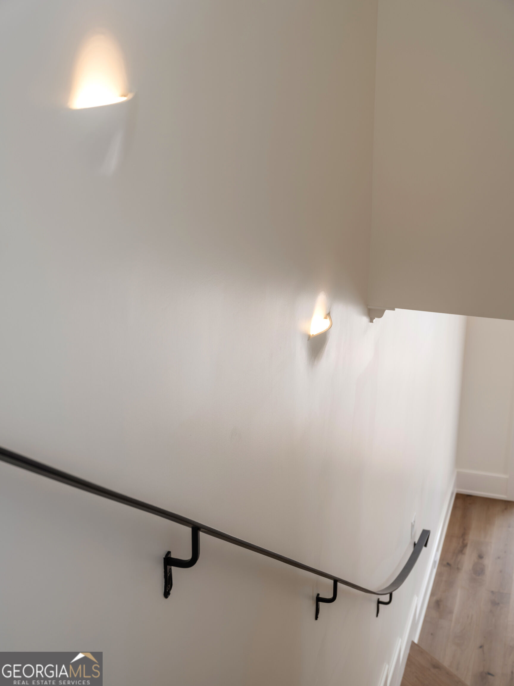 180 5th Street Property Photo 21