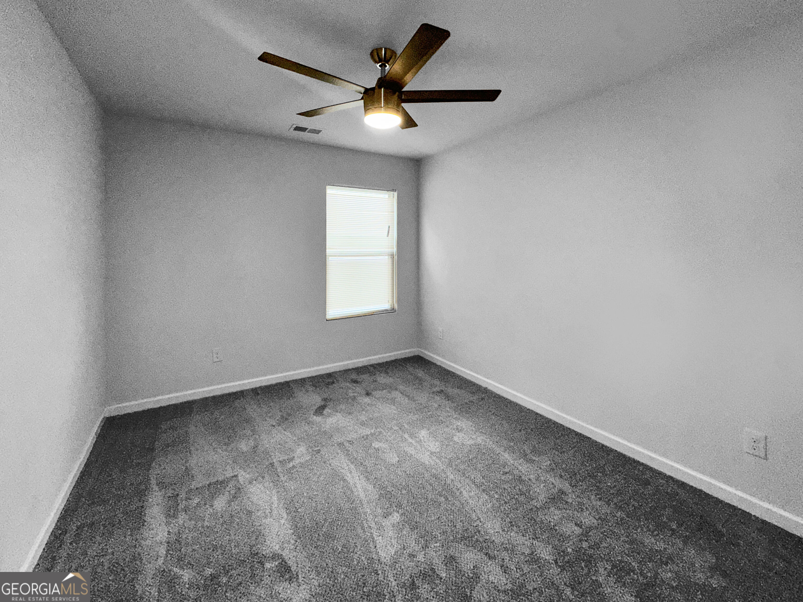211 Daisy Circle Property Photo 13