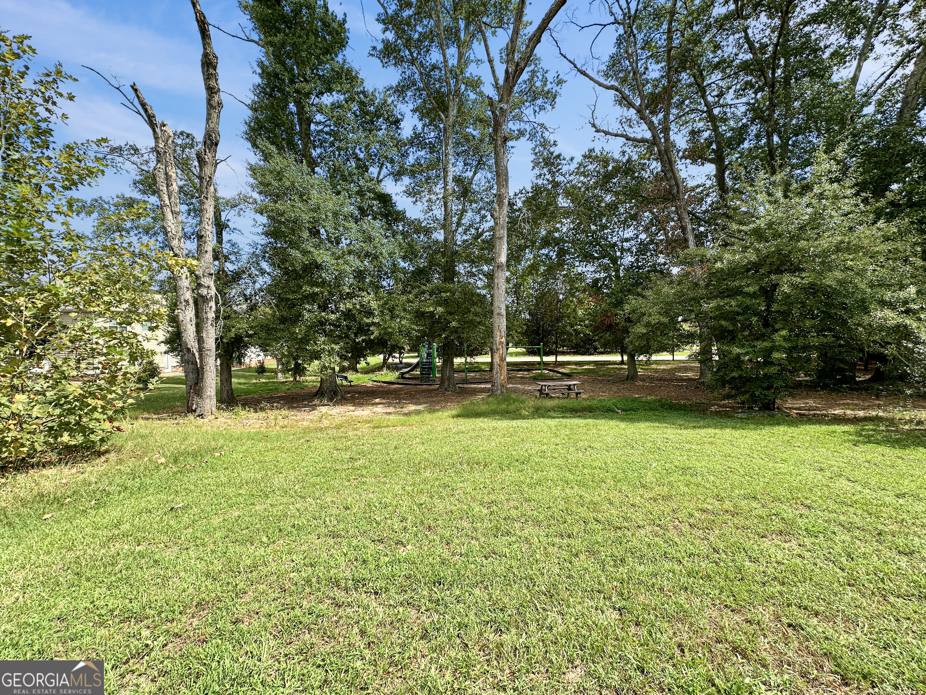 211 Daisy Circle Property Photo 18