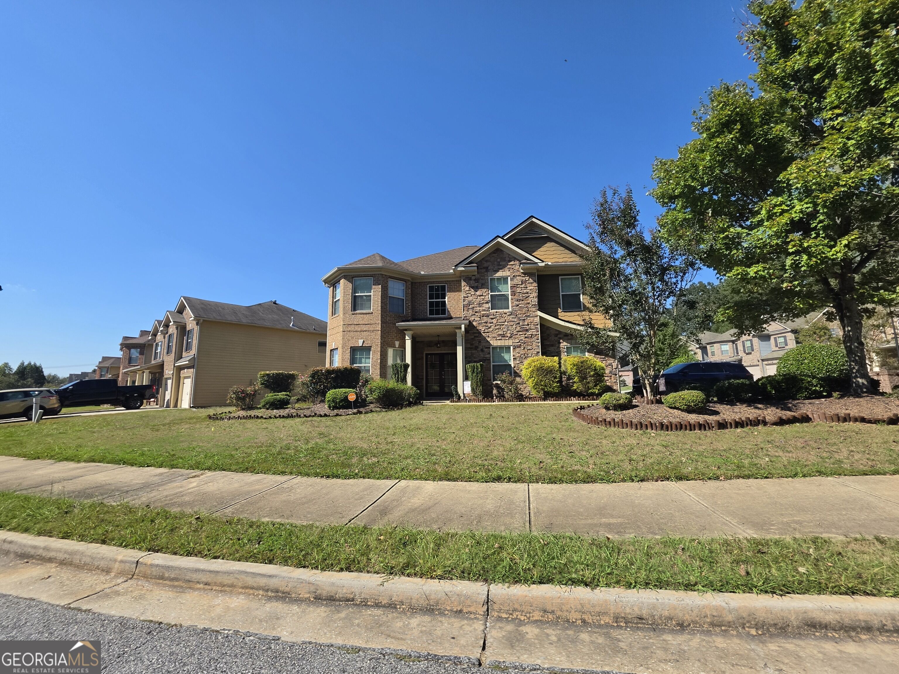 7502 Bowhead Court Property Photo 4