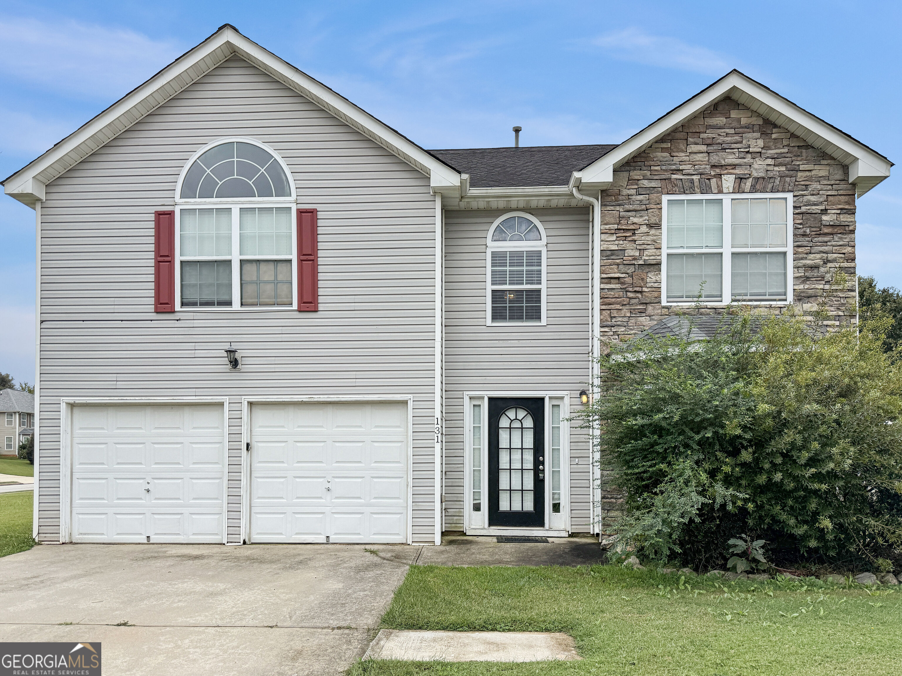 131 Laughlin Drive Property Photo 1