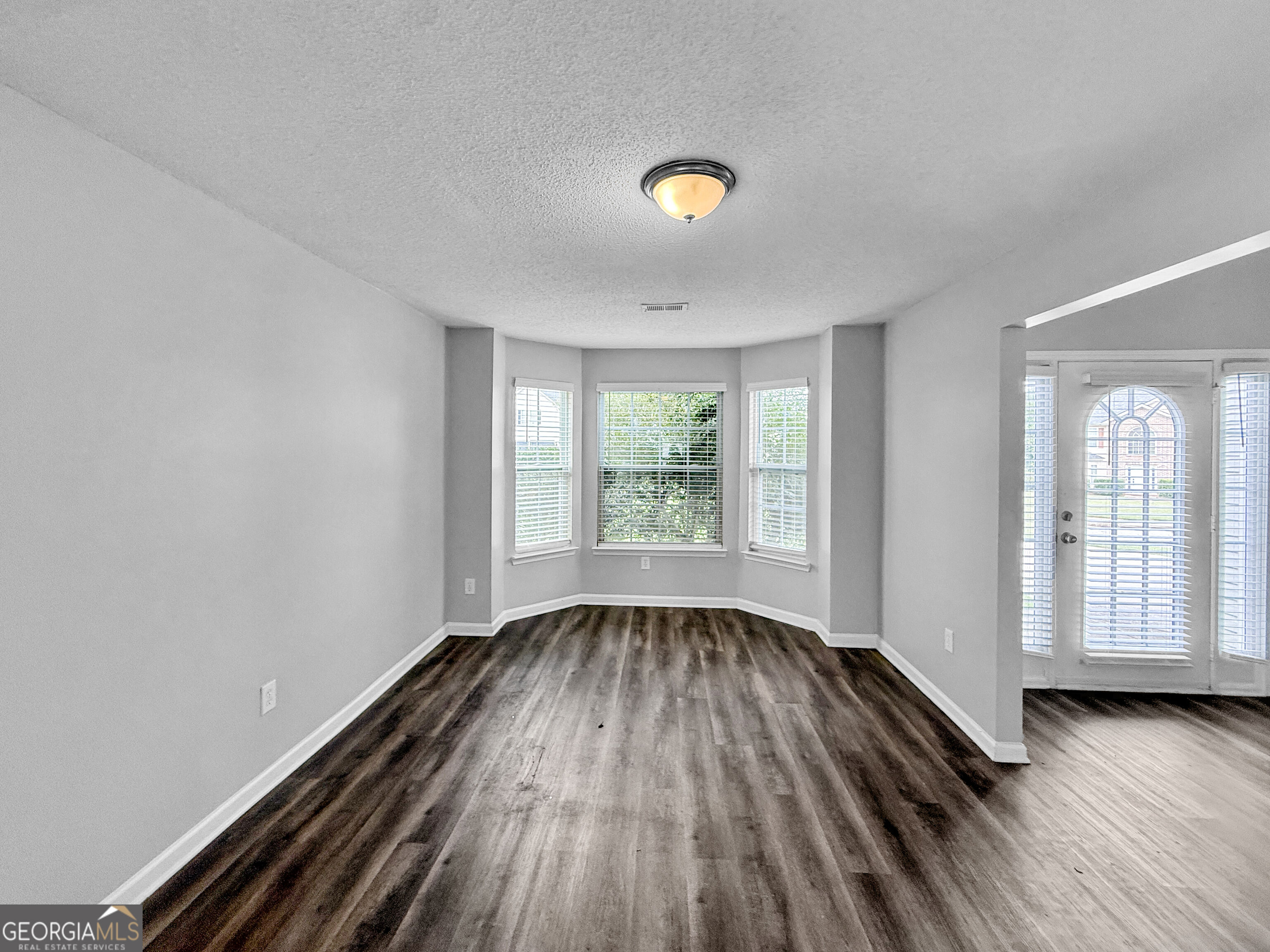 131 Laughlin Drive Property Photo 3