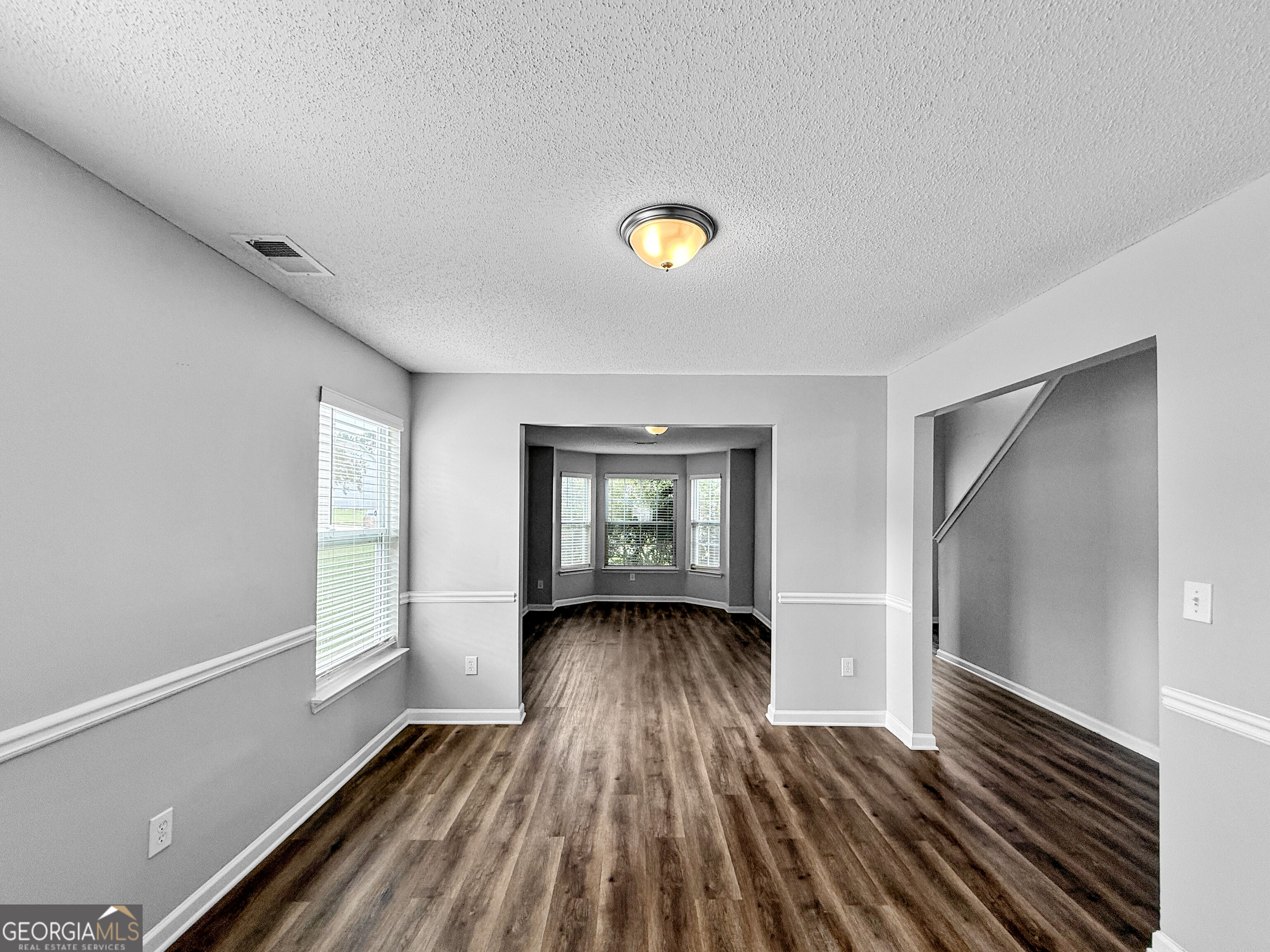 131 Laughlin Drive Property Photo 4